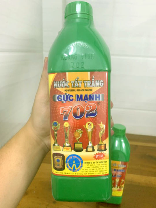 Dung Dịch Tẩy Rửa Lốc Máy Siêu Sạch 702 1LÍT/500Ml - Dung Dịch Vệ Sinh Đầu Bò - Dung Dịch Tẩy Lốc Máy Xe Máy- Nước Tẩy Trắng Cực Mạnh 702 Tẩy Rửa Bình Xăng Con, Inox, Nhôm - Nước Tẩy Rửa Đa Năng- Nước Rửa Xe Máy Cao Cấp Kivo