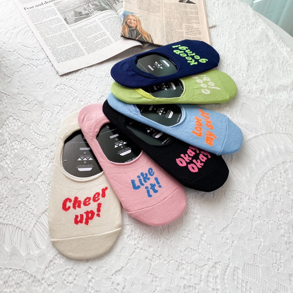 Vớ chữ Lucky socks Hàn Quốc