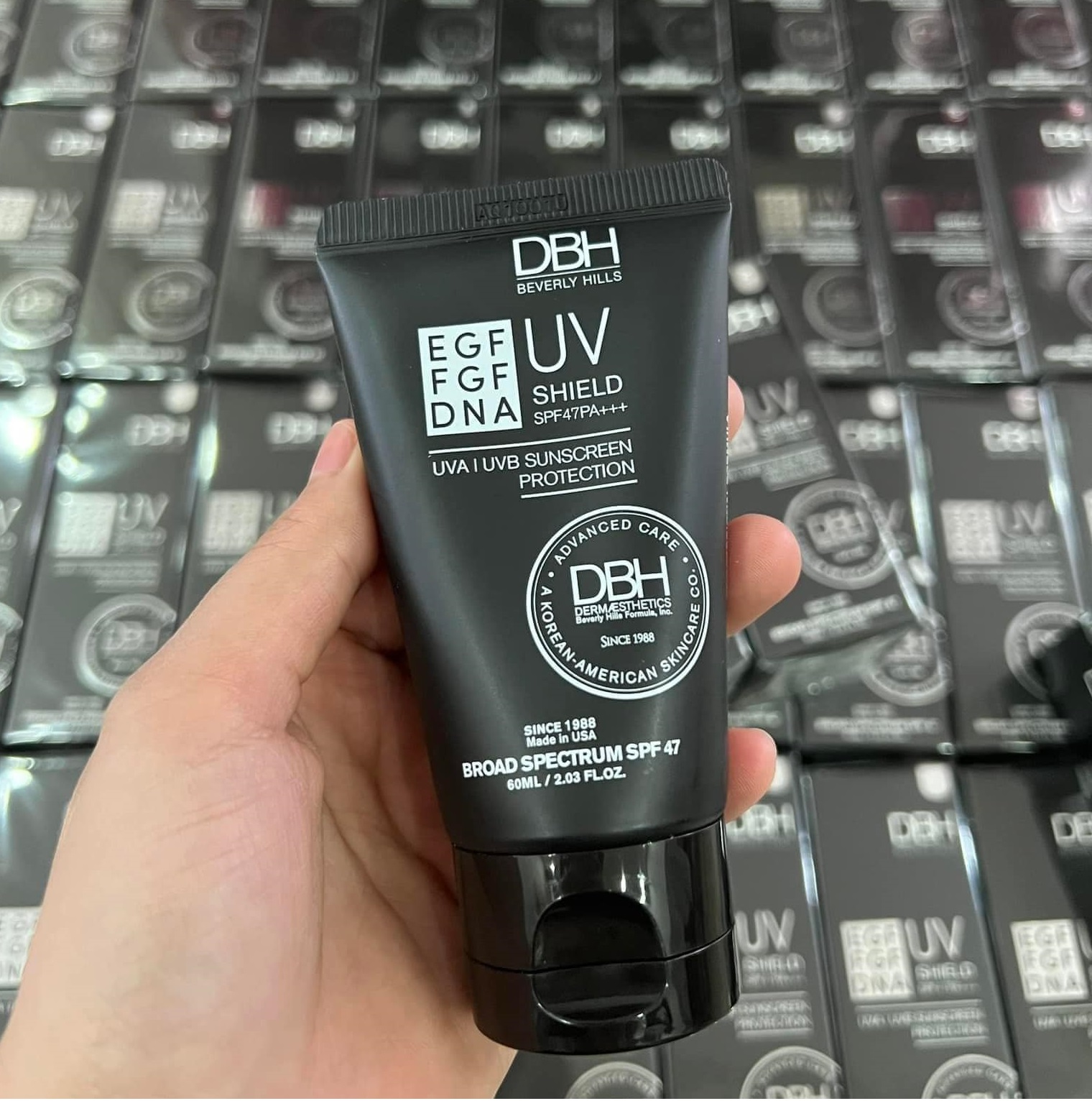 Kem chống nắng dbh dermaesthetics 60ml fullbox - bản mới có egf / fgf / dna