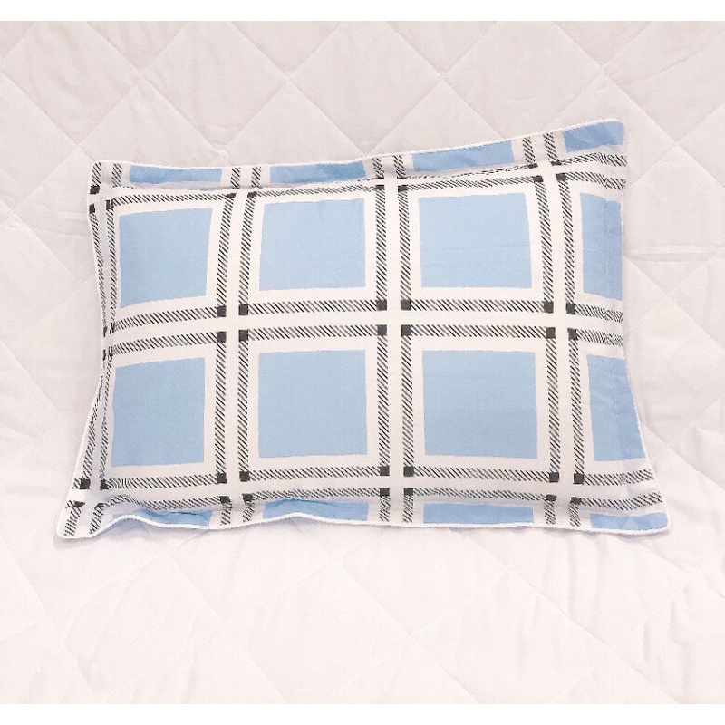Gối trẻ em Everon kích thước 35*50 ( cả vỏ và ruột)