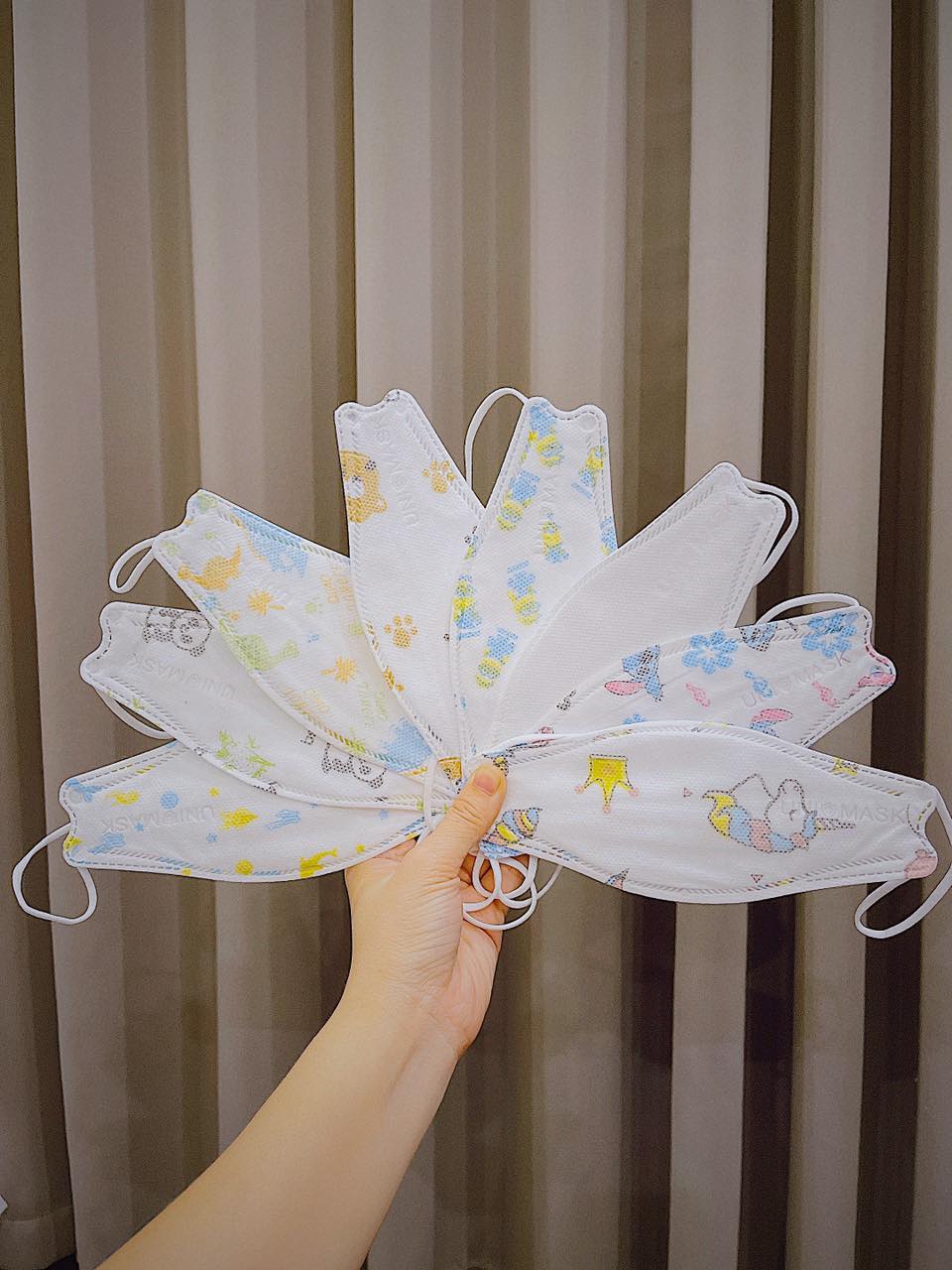 COMBO 50c Khẩu Trang Cho Bé 4D KF94 UNIMASK ( 3-8 tuổi )