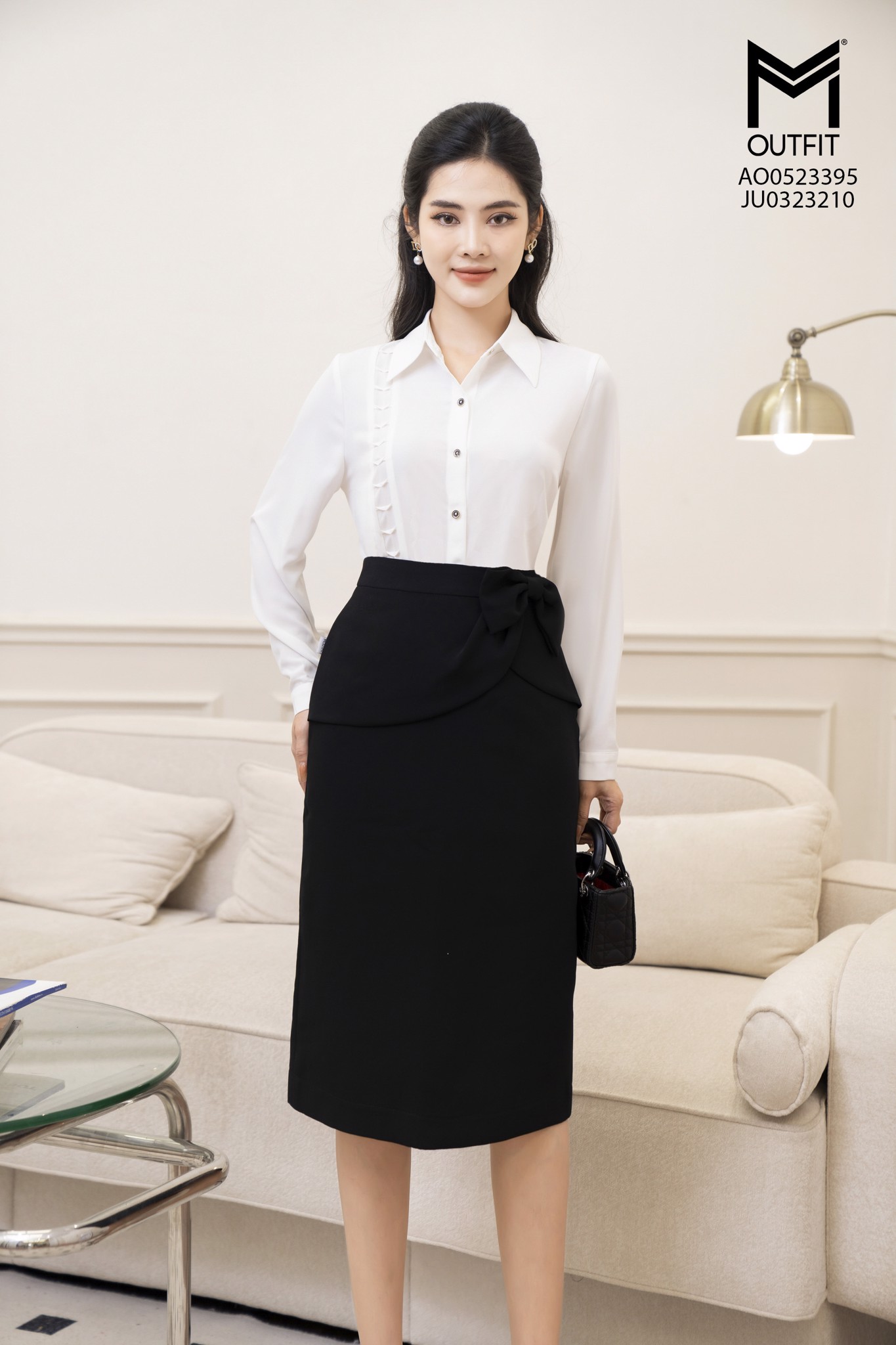 Áo sơ mi dài tay, cổ đức