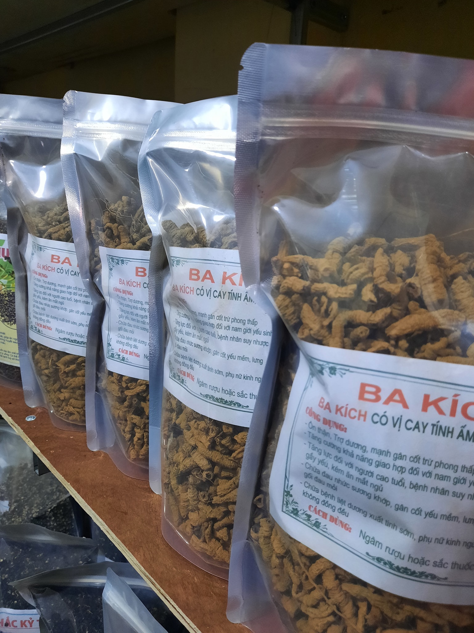 CỦ BA KÍCH RỪNG (TÍM) TƯƠI (HÚT CHÂN KHÔNG)
