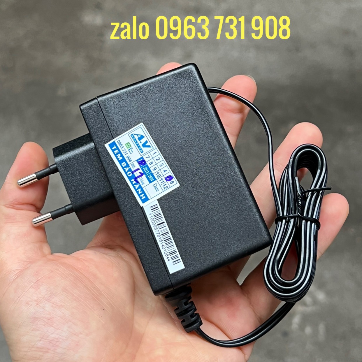 Sạc laptop haier 12v 2a