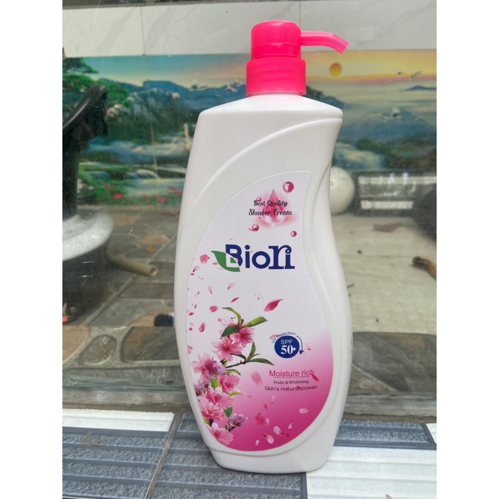 Sữa tắm Biori, Sữa tắm trắng da hương nước hoa 1200ml