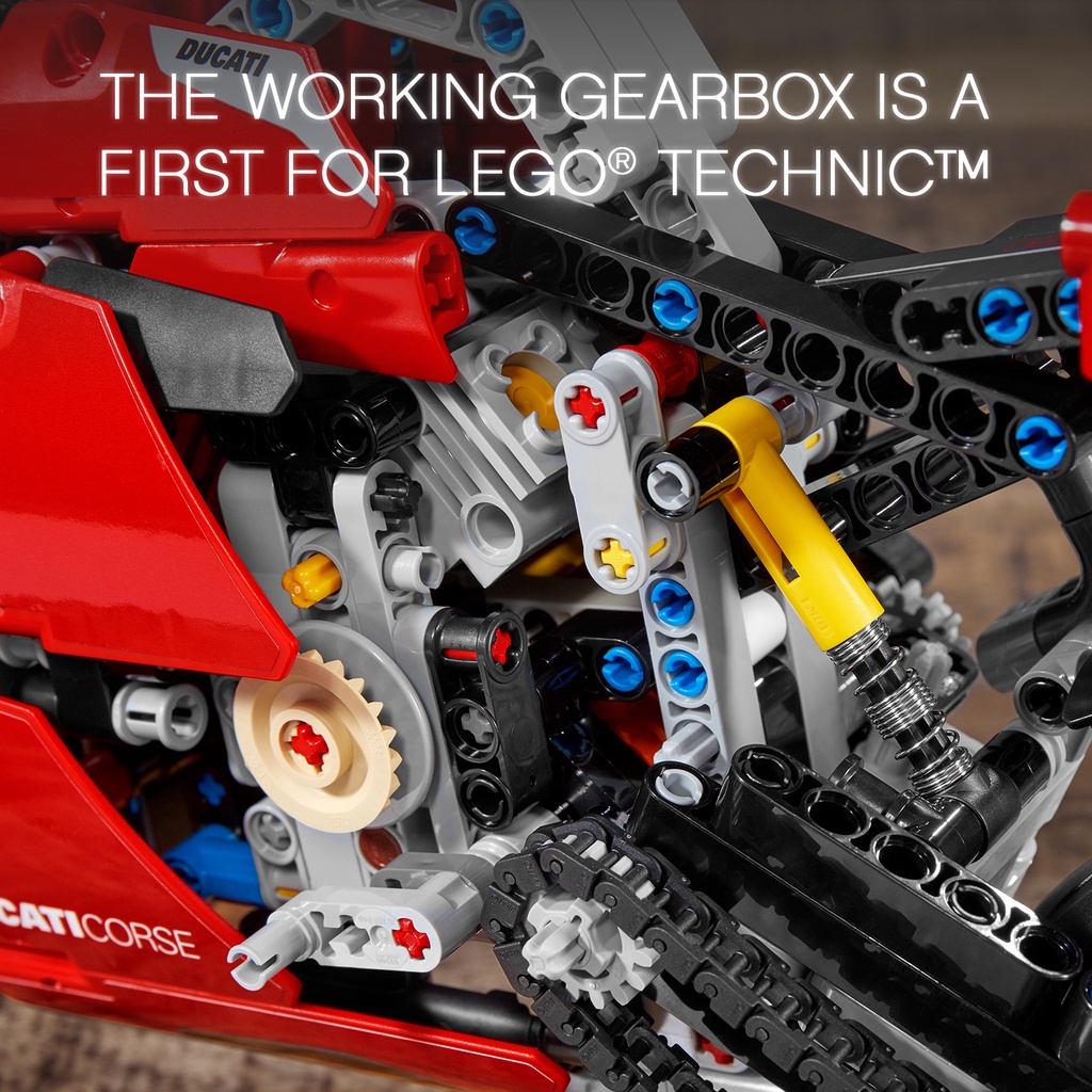 Bộ Đồ Chơi Lắp Ráp LEGO Technic Ducati Panigale V4 R 42107 (646 Miếng)