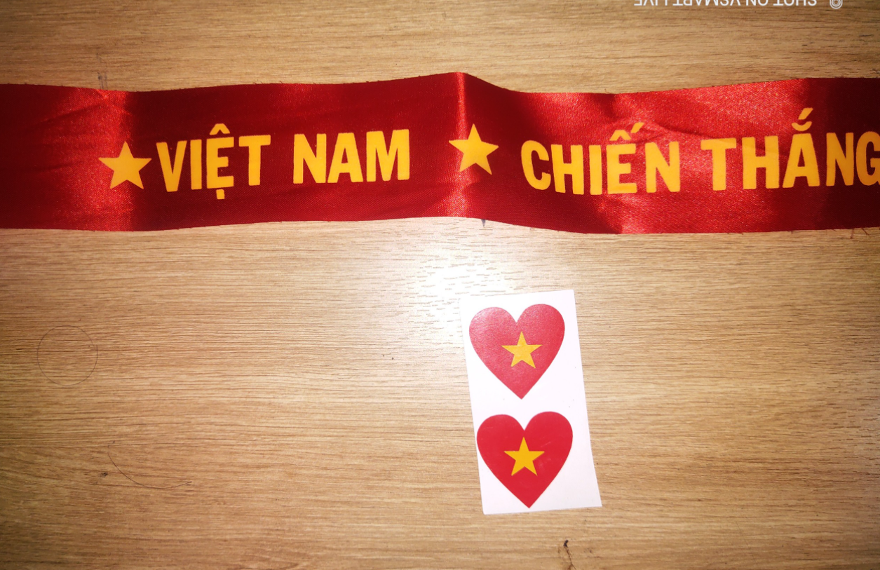 Sticker / Băng rôn cổ vũ Việt Nam
