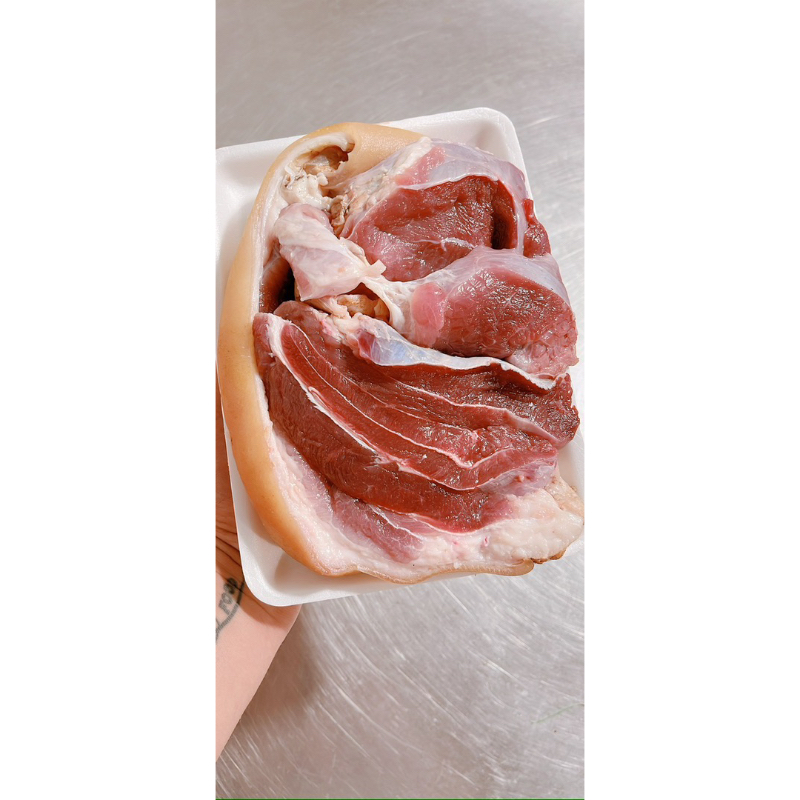 THỊT ĐÙI NAI TƯƠI CÓ DA  Cấp Đông 1kg (giao tphcm)