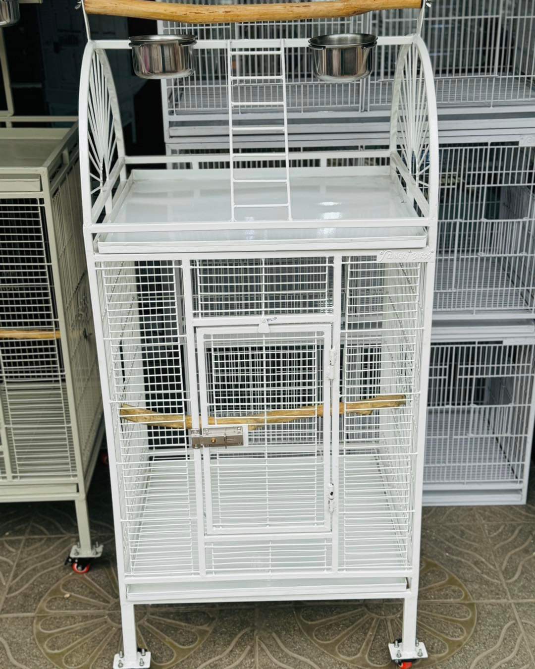 Large Family Bird Temp Cage With Roof Top Play Ground , Luxury Pet Parrot Cage Ornamental Cage Metal Cage Transparent Glass Cage Door Feeding Cage Birds/Cages. 