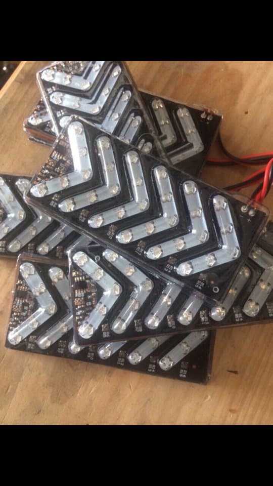 LED XƯƠNG CÁ NHỎ