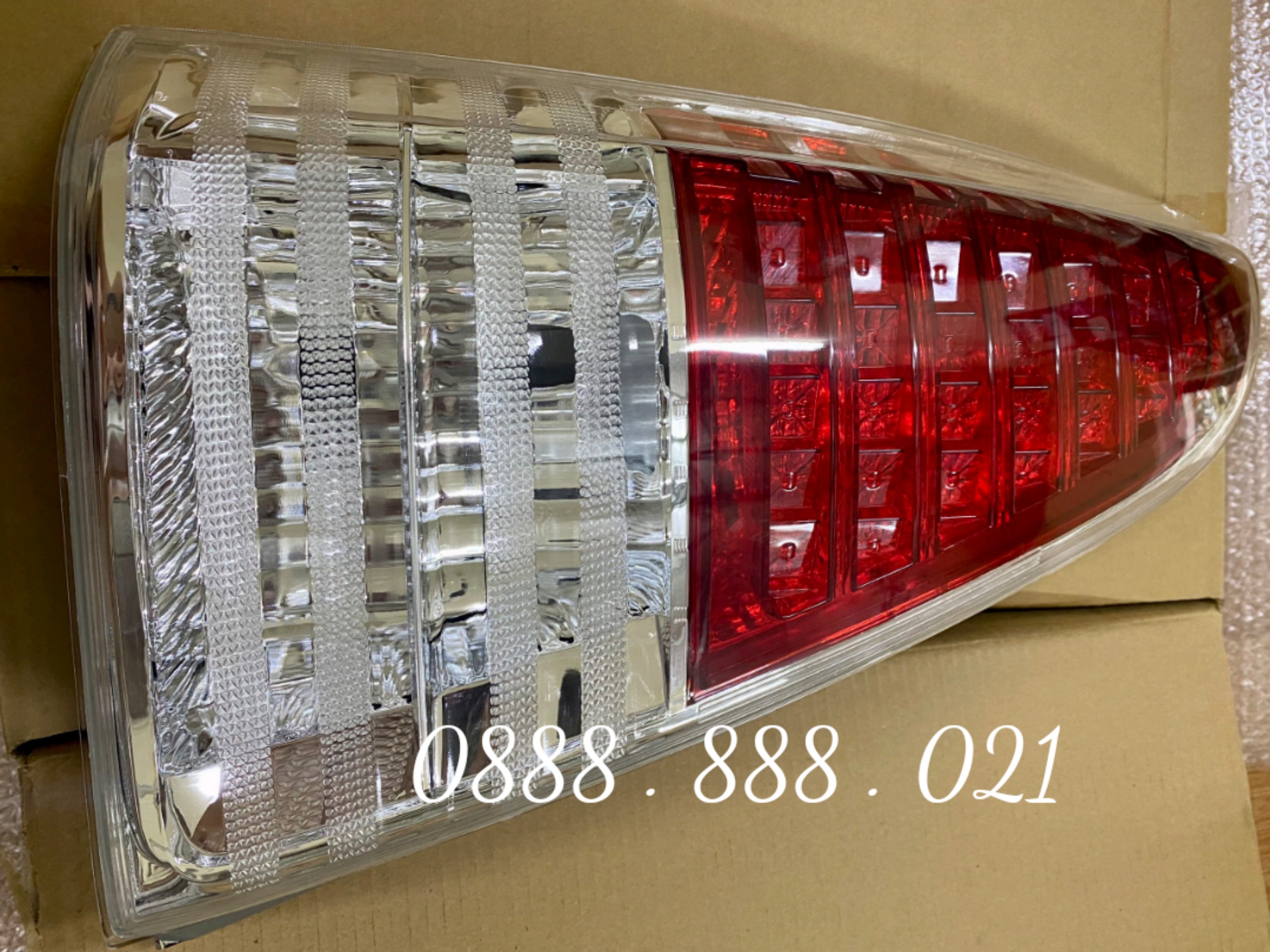 Đèn hậu Innova 09 - 11 ( giá 1 chiếc , Oem )