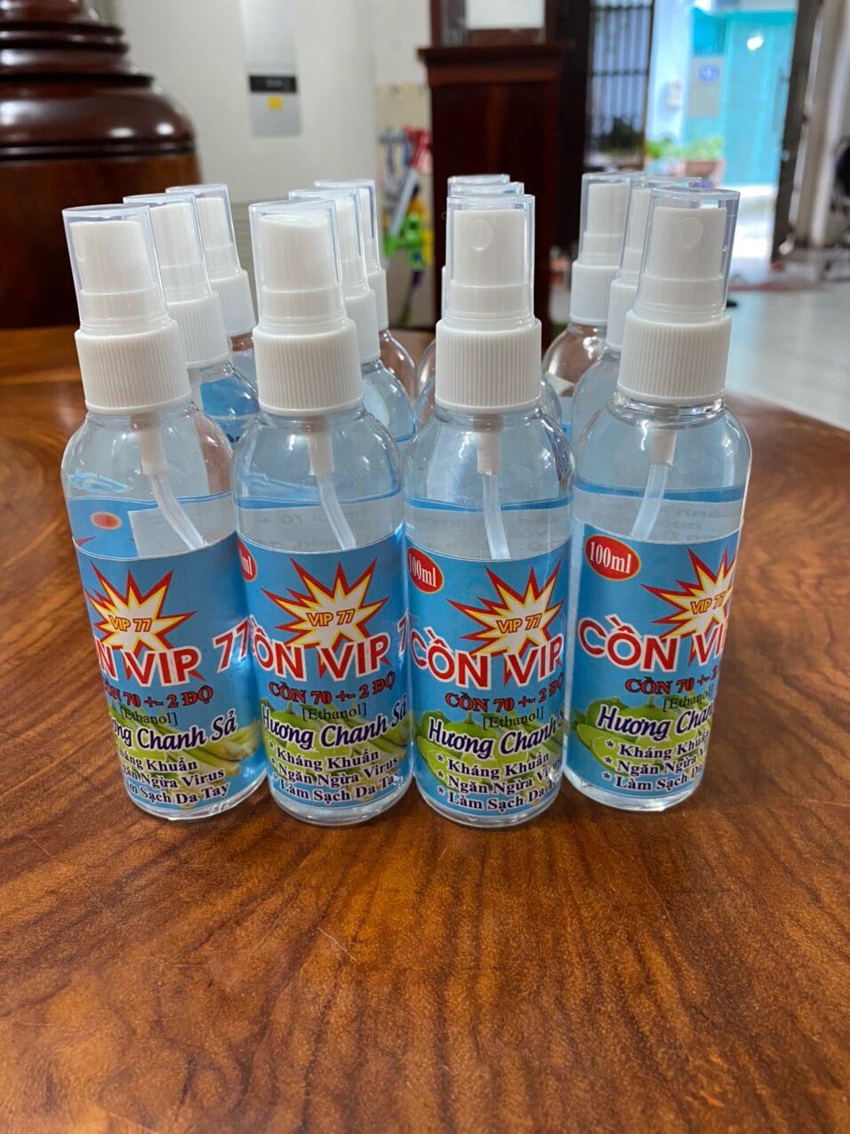 NƯỚC RỬA TAY XỊT KHUẨN CHAI MINI 100ML