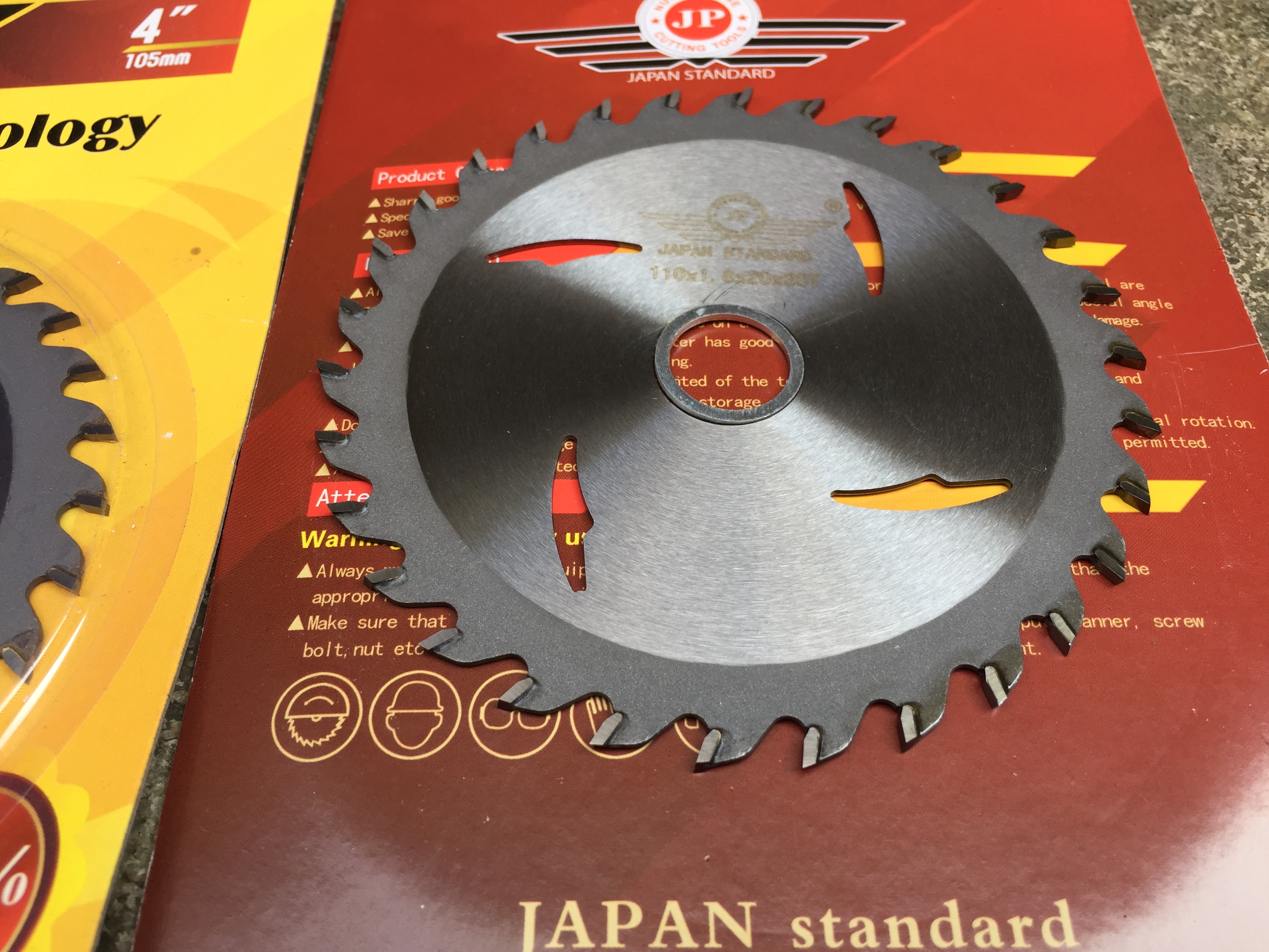 Lưỡi cưa gỗ Nhật Bản 105mm, Đĩa Cắt Gỗ máy cầm tay, Lưỡi hợp kim cắt gỗ dán, lưỡi cưa đĩa cắt gỗ, Đĩa Cưa Gỗ ép, Lưỡi cắt gỗ hợp kim, Đĩa cưa hợp kim gỗ