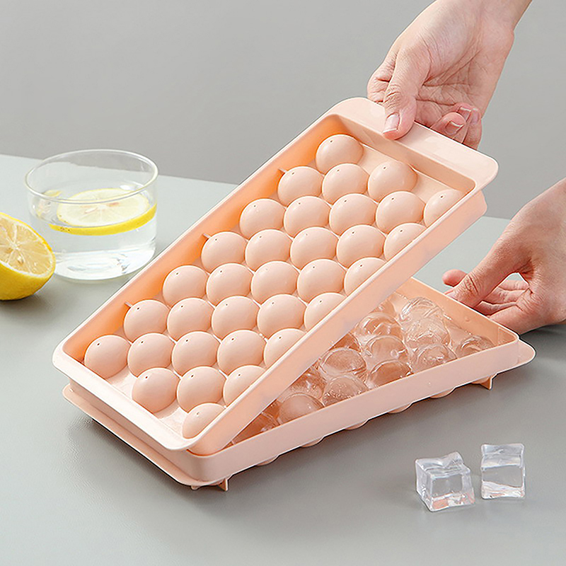 3D%20Round%20Ice%20Cube%20Tray%20With%20Lid%20Plastic%20Diamond%20Style%20Ice%20Mold%20Spherical%20Moulds%20-%20Image%204