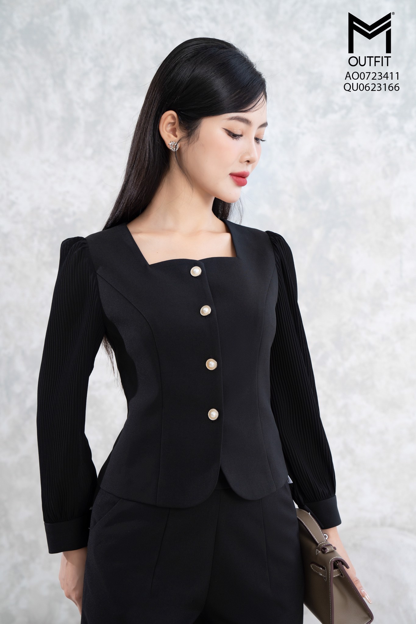 SƠ MI CỔ VUÔNG