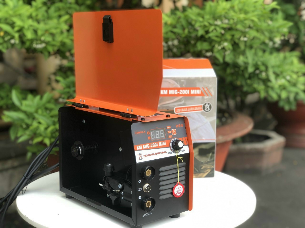 Máy hàn MIG - QUE km mig 200i mini KENMAX - ( TẶNG CUỘN 1KG, ĐÔI BAO TAY, SÁP HÀN )