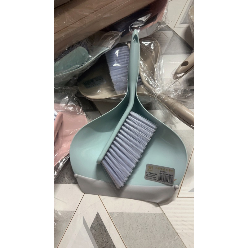 Bộ chổi mini quét bàn thờ, phủi bụi máy tính