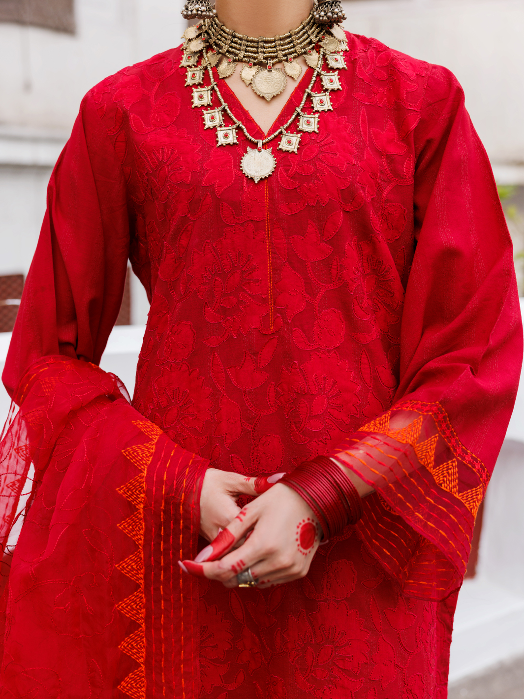 Almirah%20Women%20Stitched%203%20Piece%20ALP-3PS-1949/S%20FB-1949A%20-%20Image%203