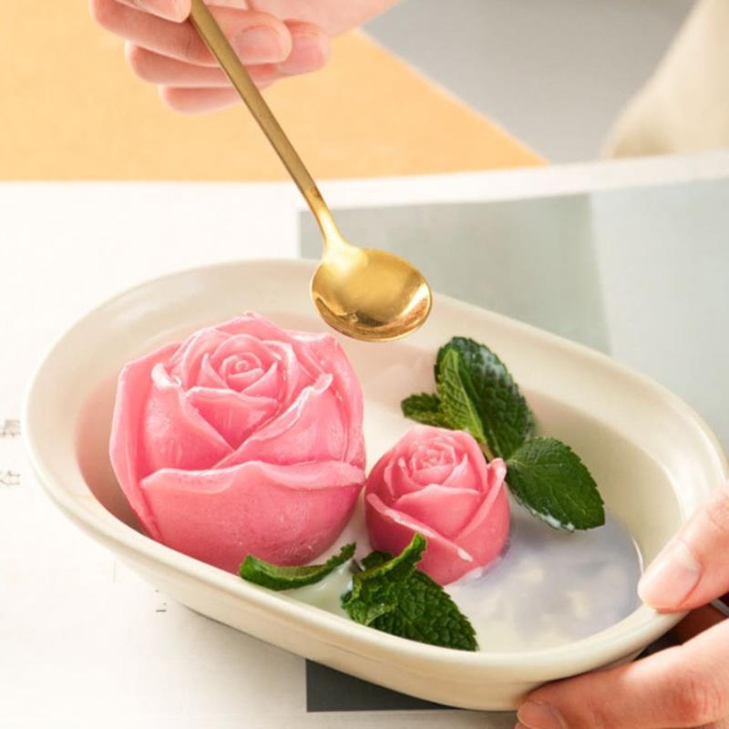 [Fortitudes] Silicone Ice Mold Ice Cube Maker Chocolate Mold Cream Tool Bear Flower Shape