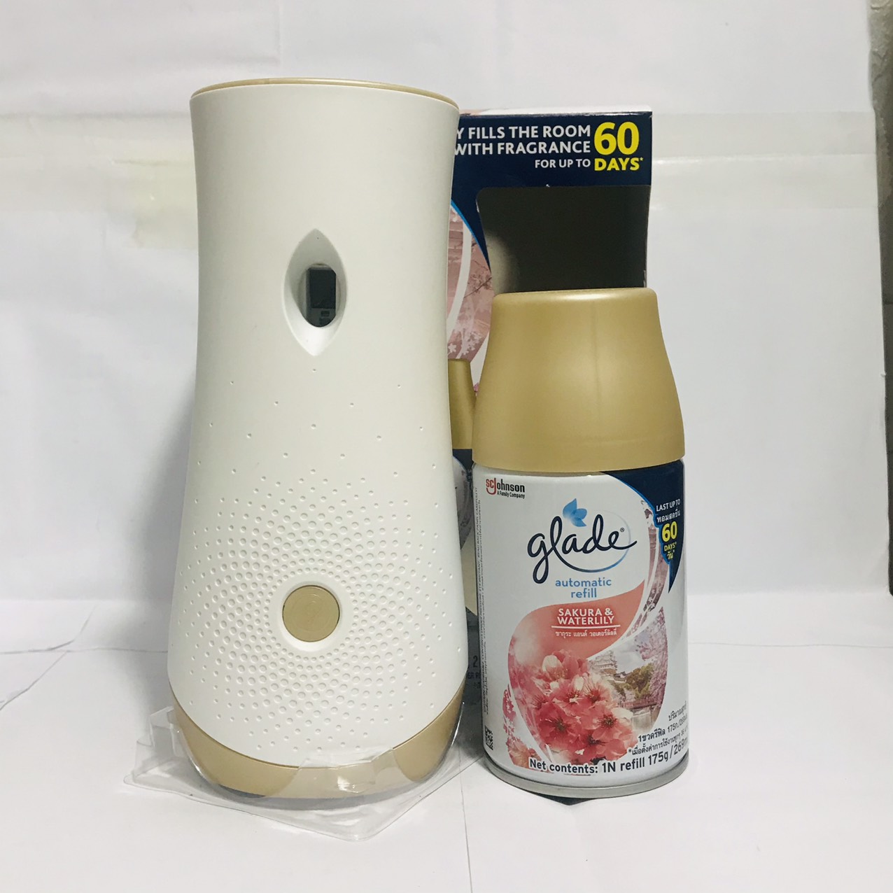 Máy xịt thơm phòng tự động Glade 3in1 (kèm clip hướng dẫn sử dụng)