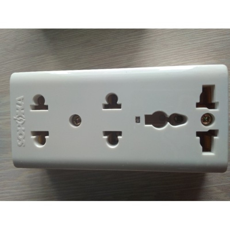 Ổ cắm 3 cửa  E15/T32 SOPOKA