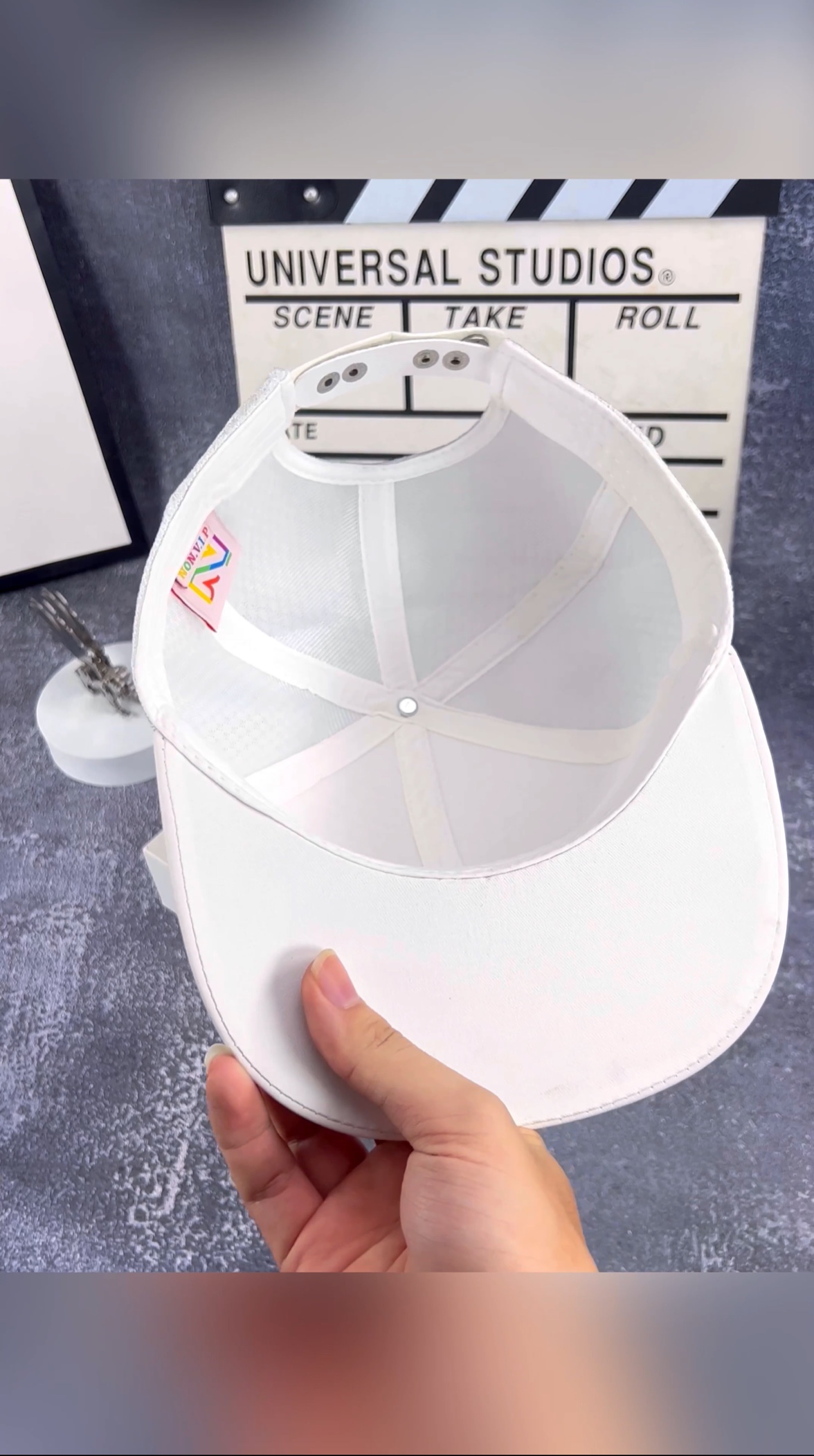 Nón Snapback Trơn Cổ điển !