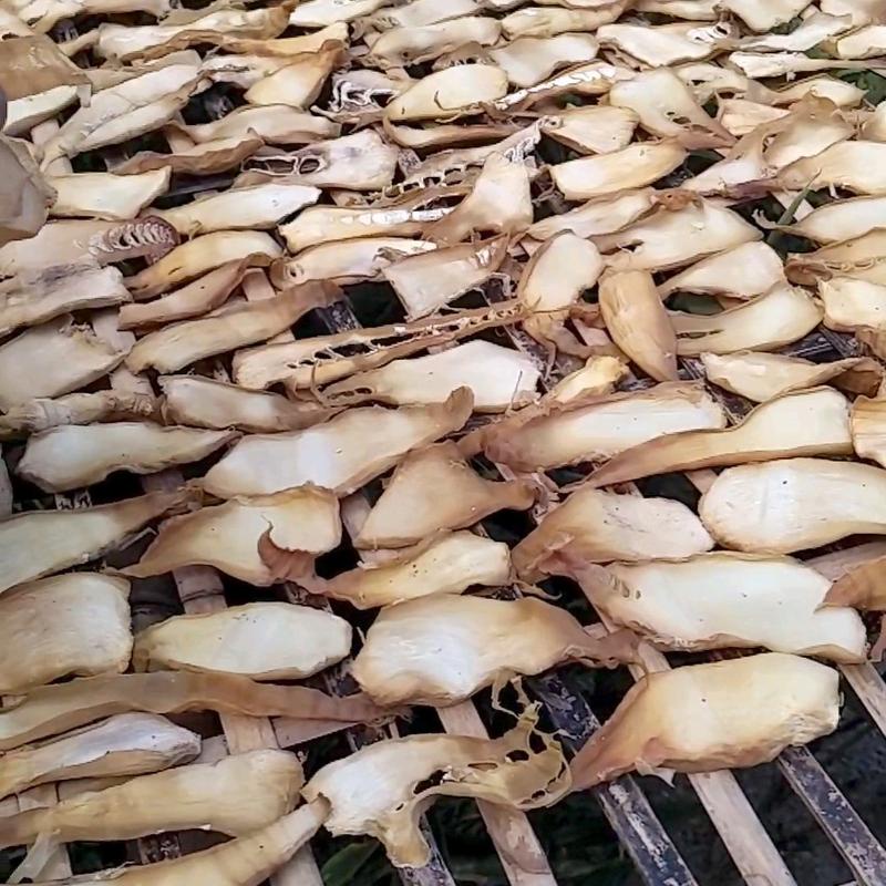 Măng lưỡi lợn phơi nắng tự nhiên ( măng củ ) 1kg