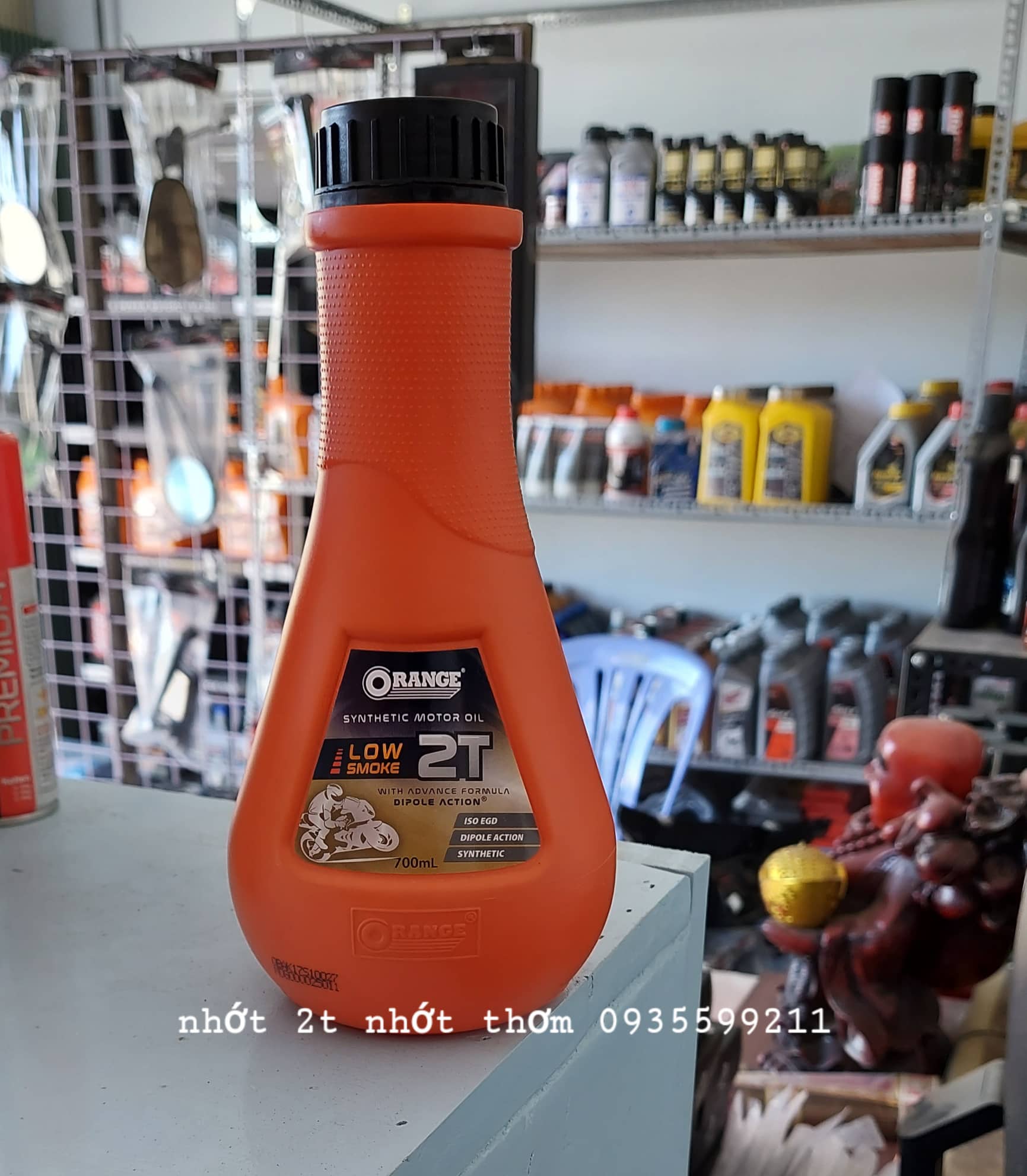 NHỚT THƠM 2 THÌ ORANCE 700ML