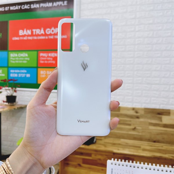 Nắp lưng Vsmart Live 4 như hình