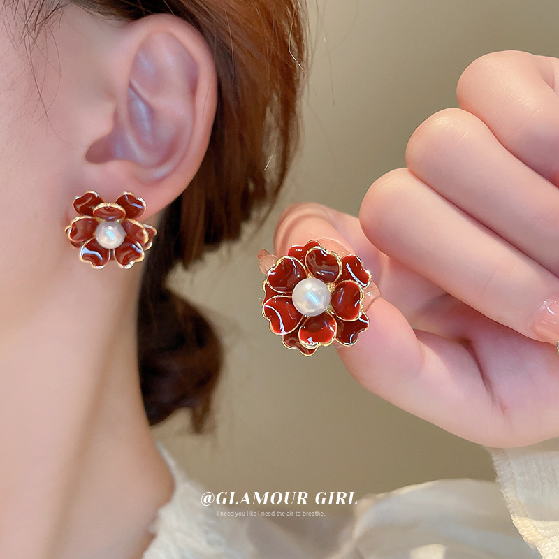 Pearl stud earrings for women