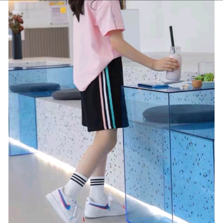 QUẦN SÓC 3 SỌC QUỐC DÂN NAM NỮ