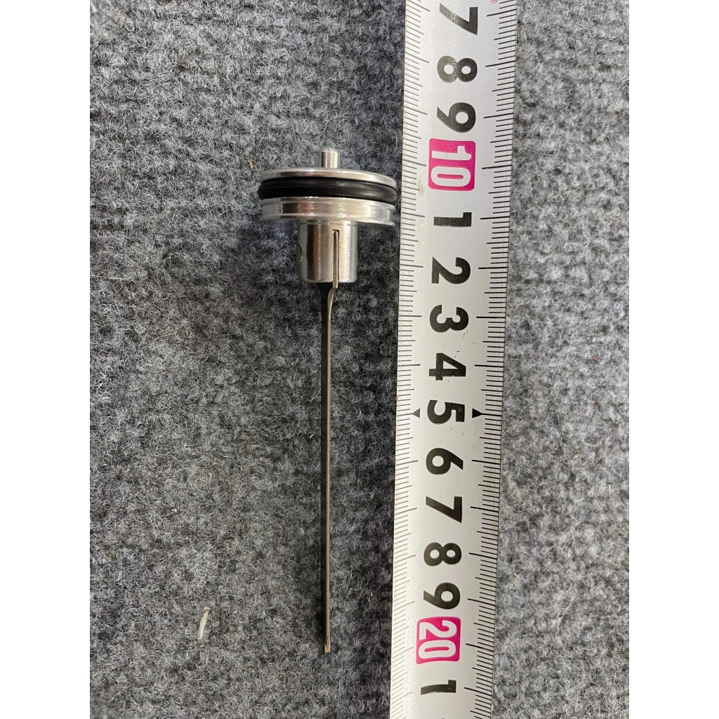 Ron, Lưỡi gà súng bắn đinh F30