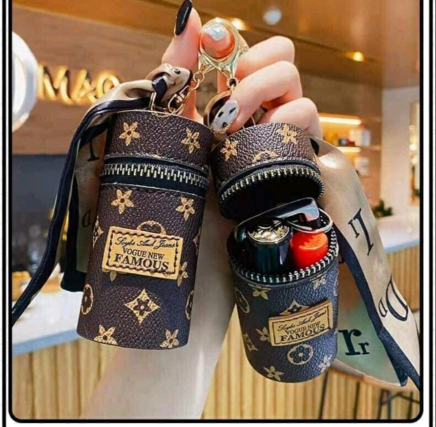 TÚI L.V MINI MÓC KHOÁ KÈM KHĂN,💖FREESHIP💖,size 10 cm CI