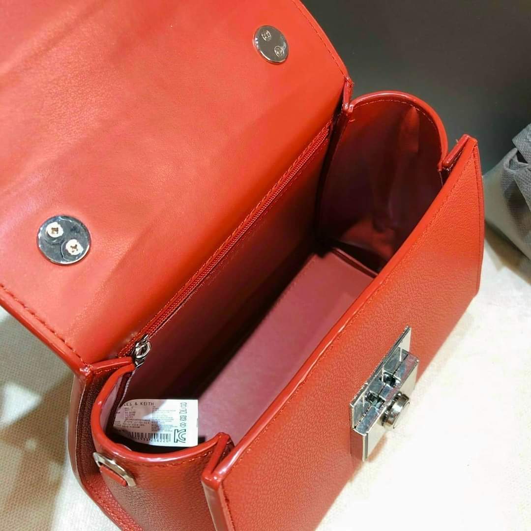 [HCM]Túi Xách Charles Keith Da Hạt Chính Hãng Fulltag và Mã Code