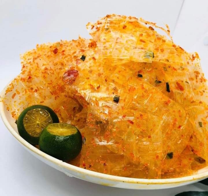 Bánh Tráng Vuông Trộn Sate Tôm 50gr (mua 10 tặng 1)