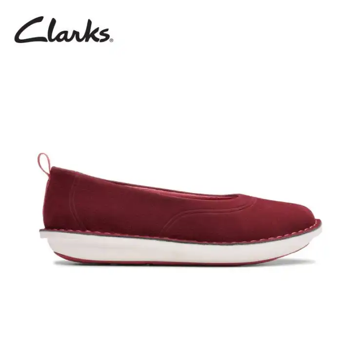 clarks ladies slip on shoes