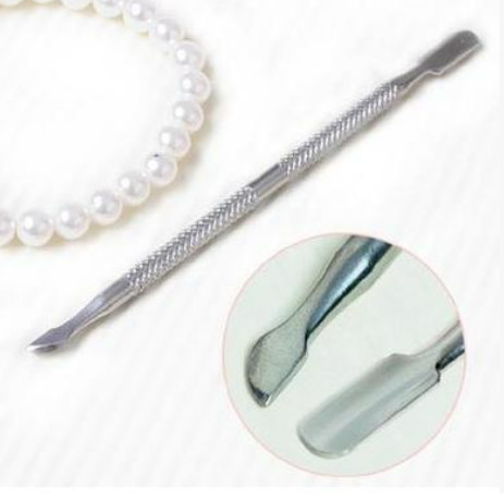 Đẩy da chết nail