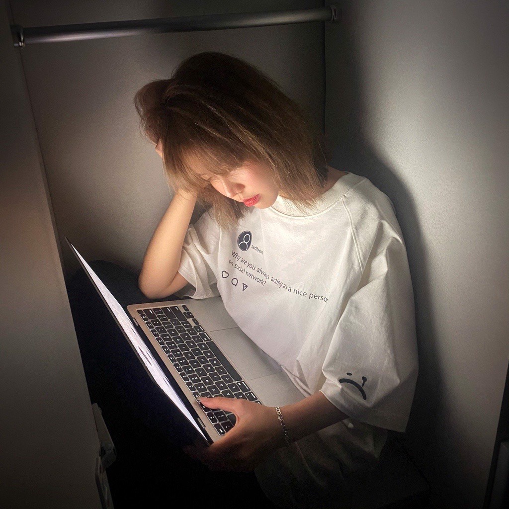 [49k] Áo thun tay lỡ cổ tròn Sadtagram