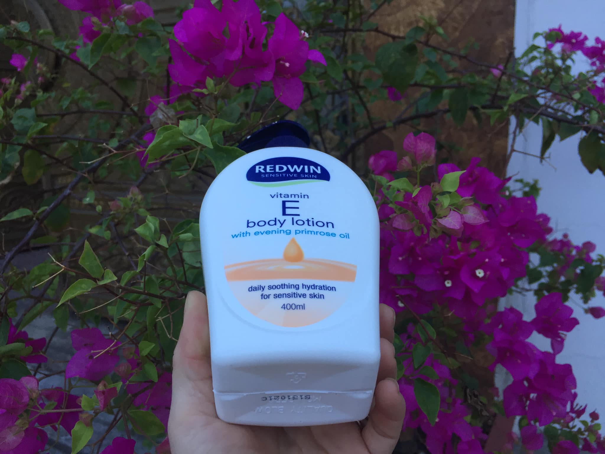 Dưỡng thể Úc Redwin Vitamin E 400 ml mịn màng da