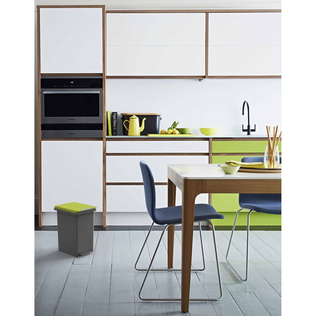 Thùng rác FITIS COMPACT 20 Lít