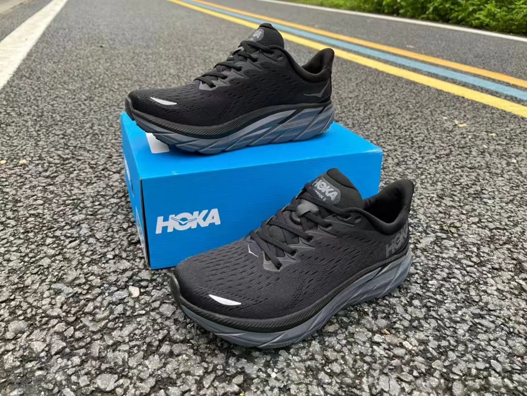 hoka one one clayton