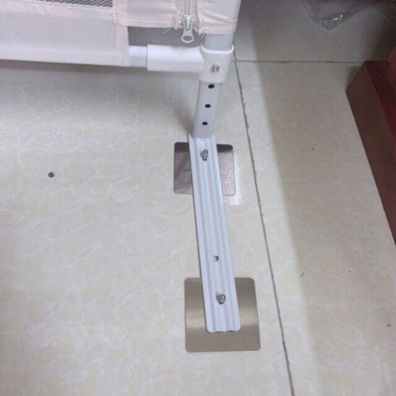 Miếng Dán Thanh Chắn Giường Bằng Inox