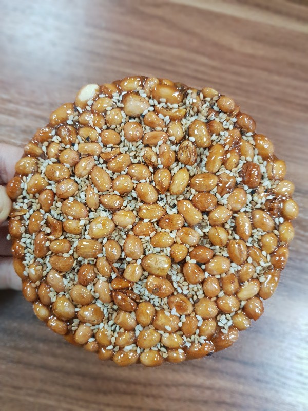 3 bịch kẹo đậu phộng 200gr mỗi bịch