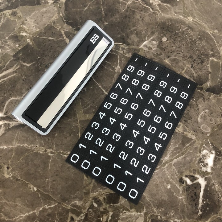 Bảng số điện thoại gắn taplo ô tô cao cấp DES-9 - Kích thước: 126x36x25mm - Trọng lượng: 70g