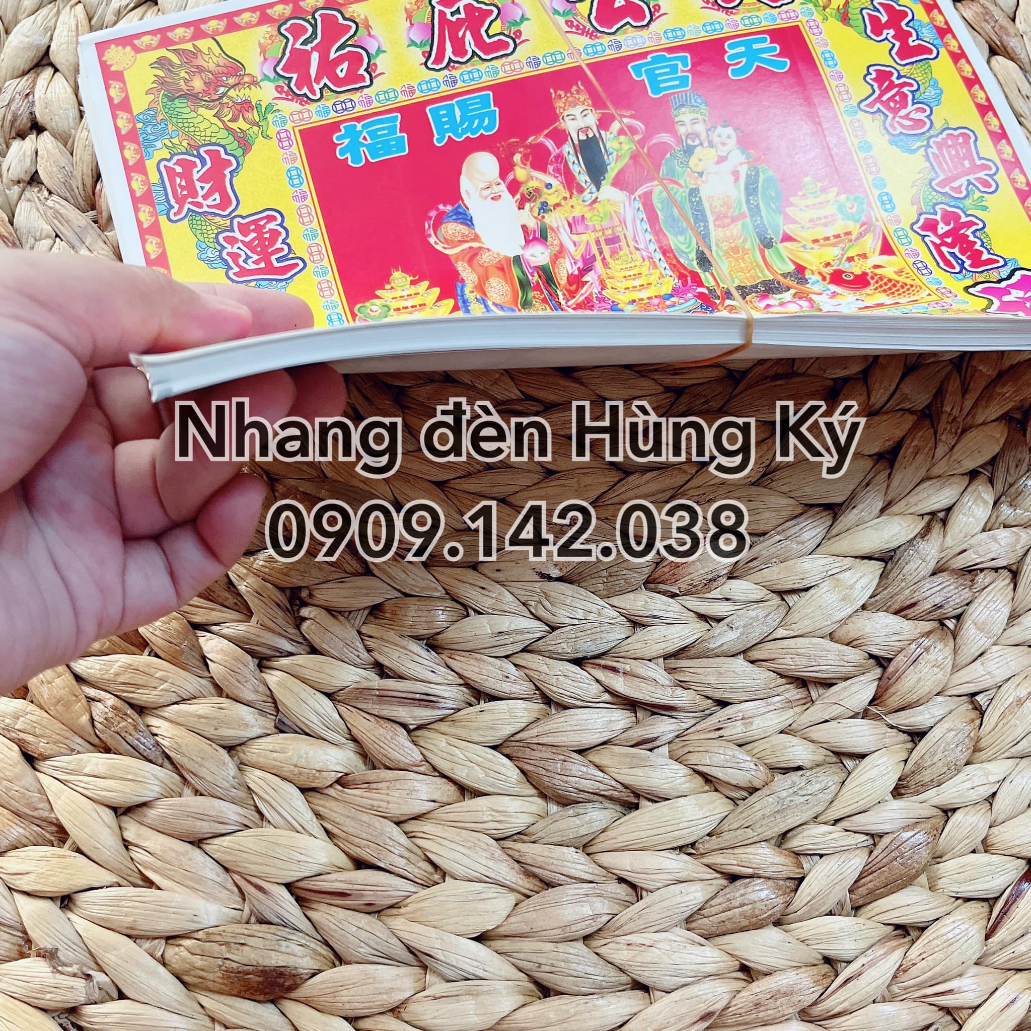 Giấy cúng ba ông đẹp
