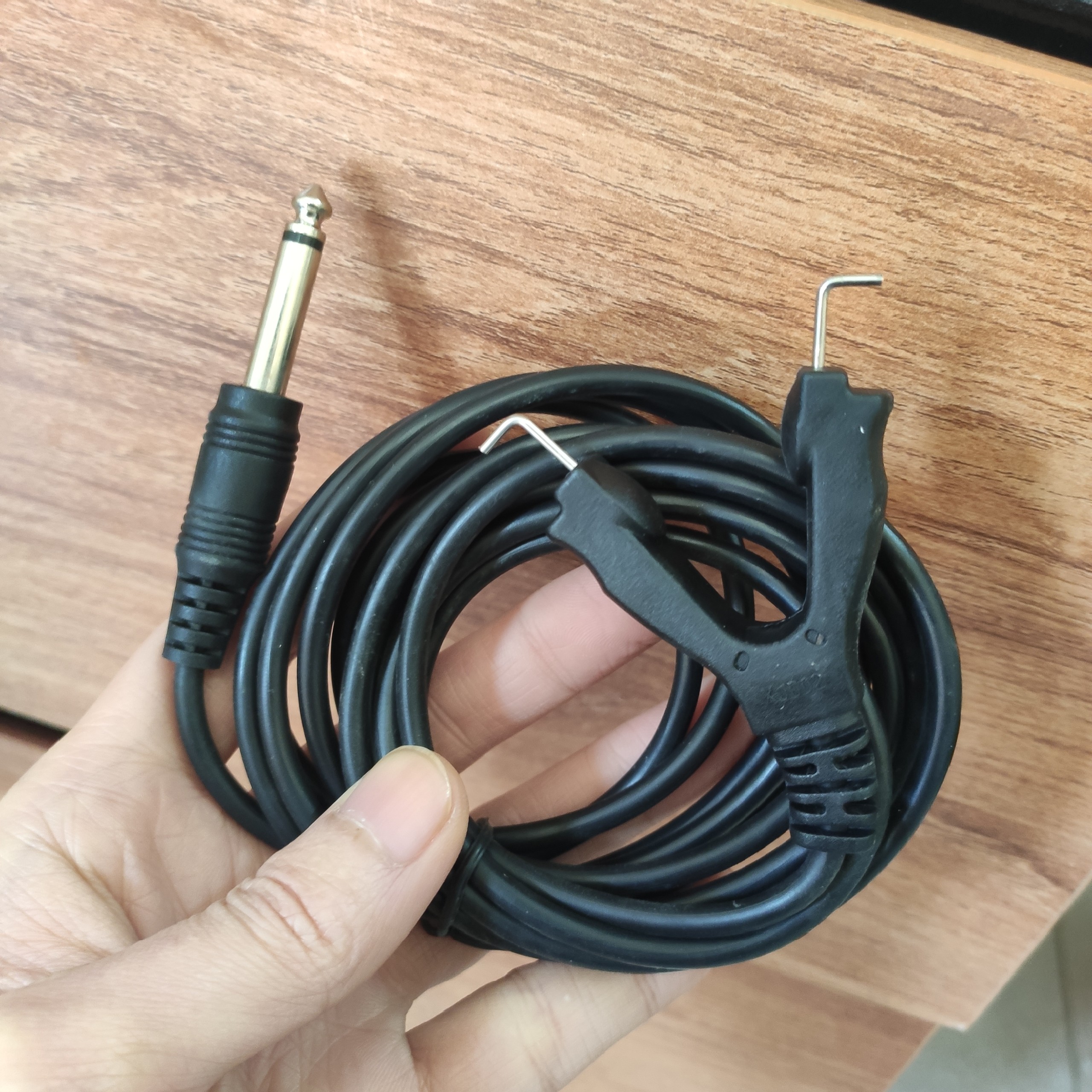 Dây móc đúc nguyên khối của máy xăm