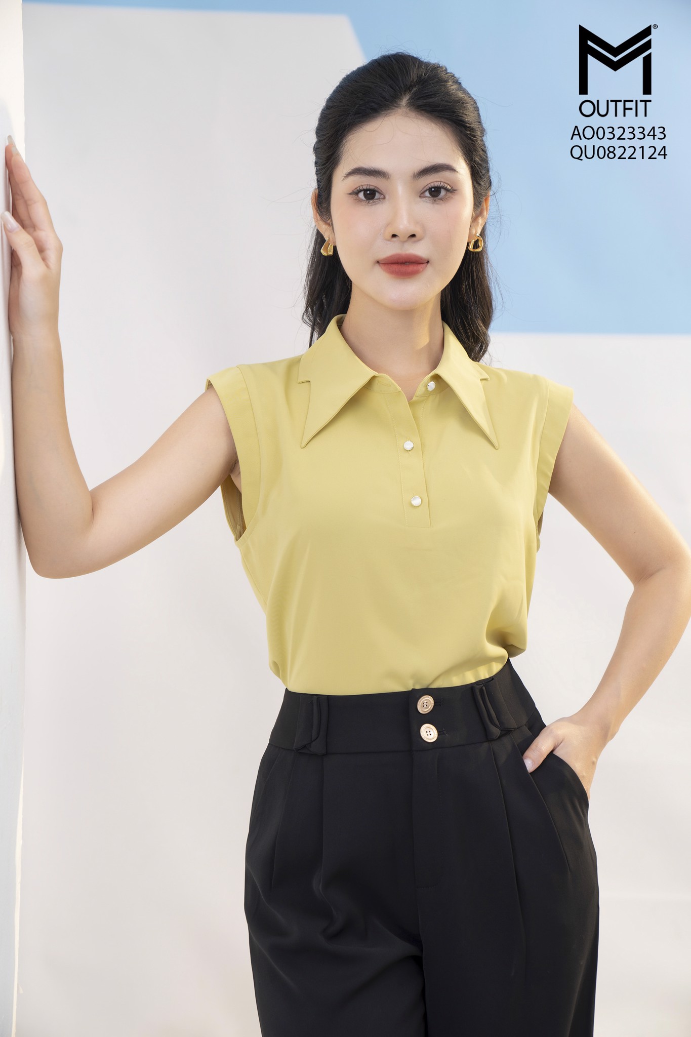 Áo sơ mi sát nách, cổ đức