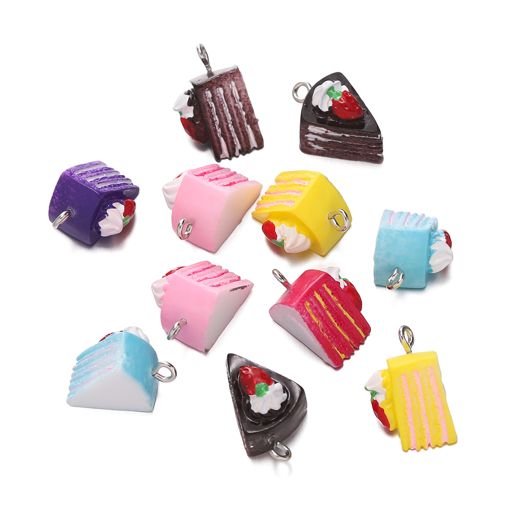 【Must-Have Accessories】 St.kunkka 5pcs Resin Pendant Imitation Dessert Strawberry Cake Pendant For DIY Beaded Jewelry Accessories Making.