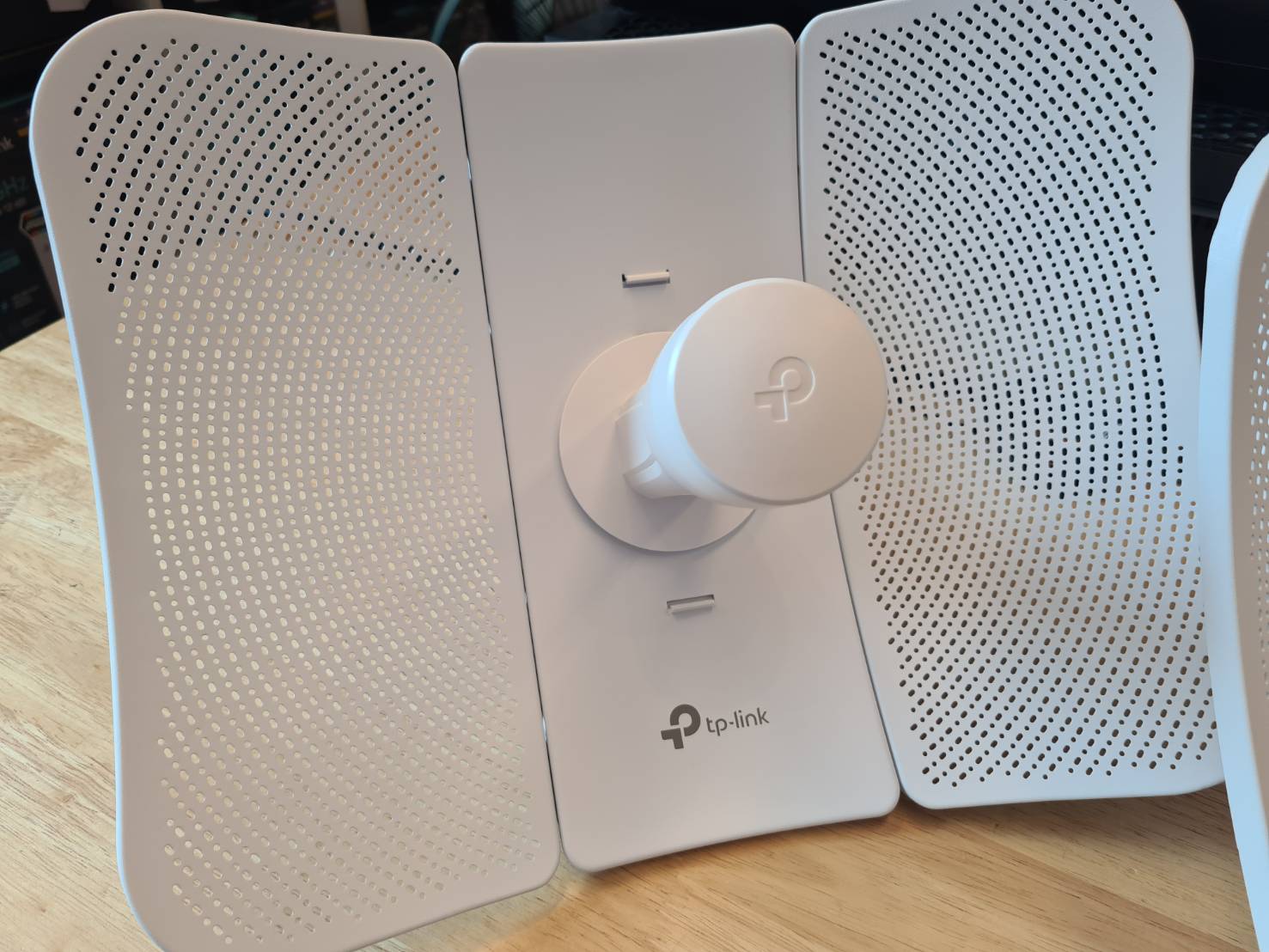 TP-Link CPE710 แพคคู่ 5GHz AC 867Mbps 23dBi Outdoor CPE ตัวกระจายสัญญาณ ...