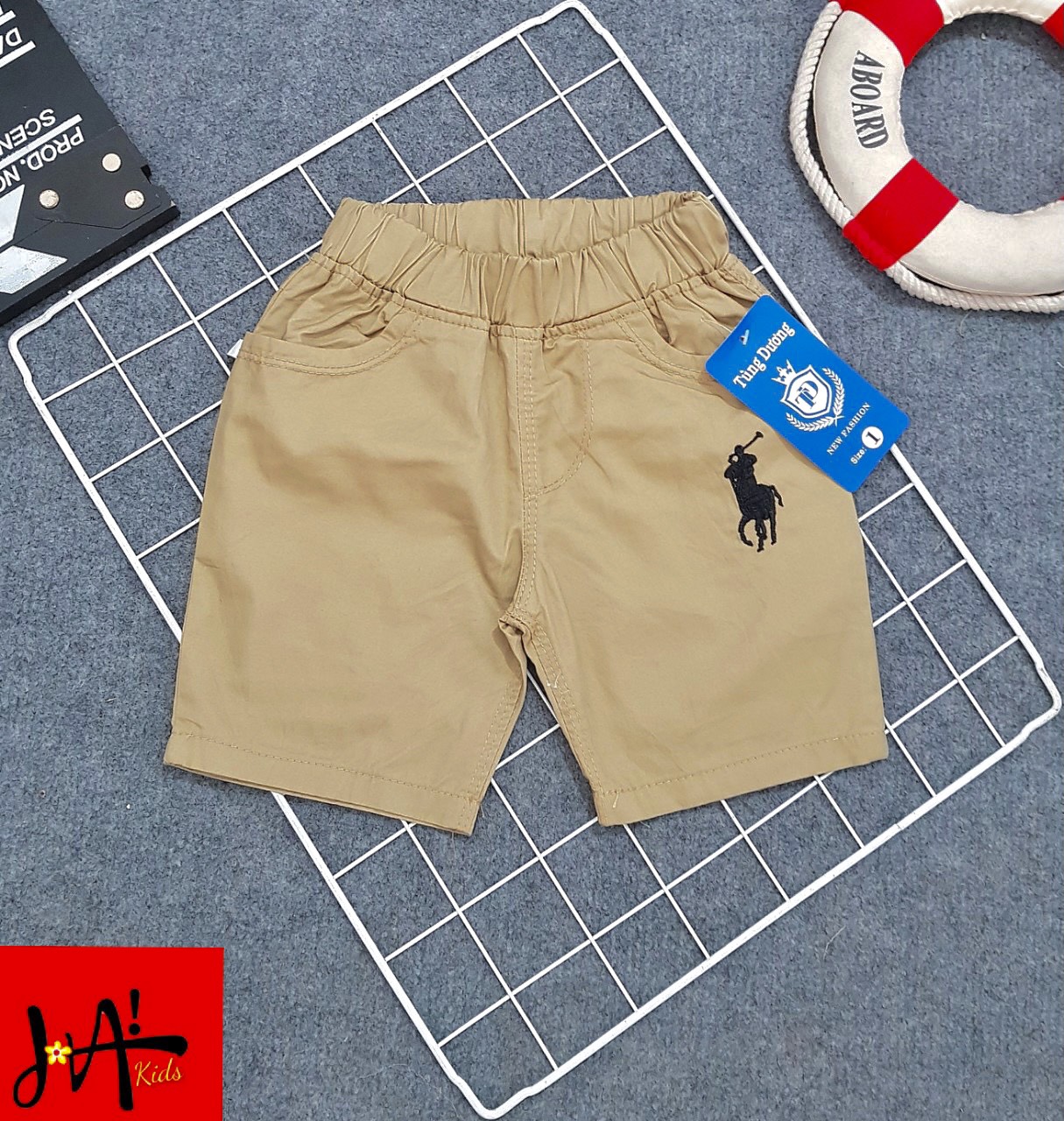 Quần short kaki size nhí bé trai